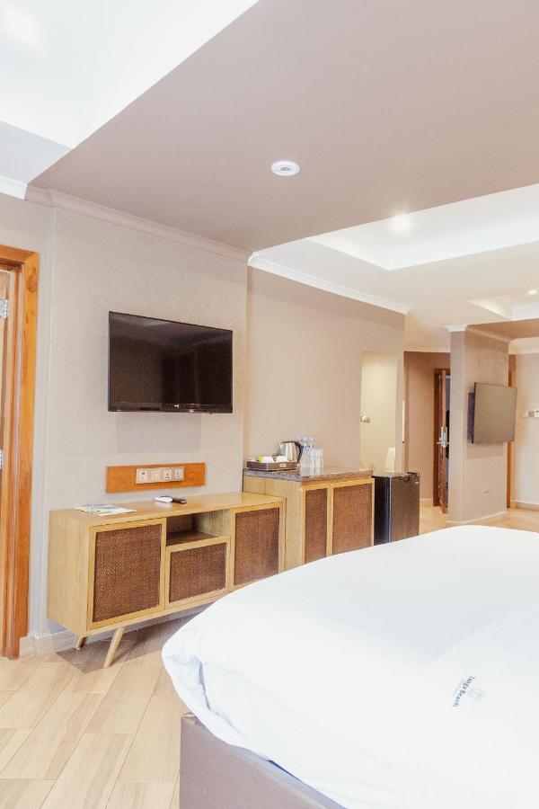 Tanga Beach Resort & Spa Kültér fotó