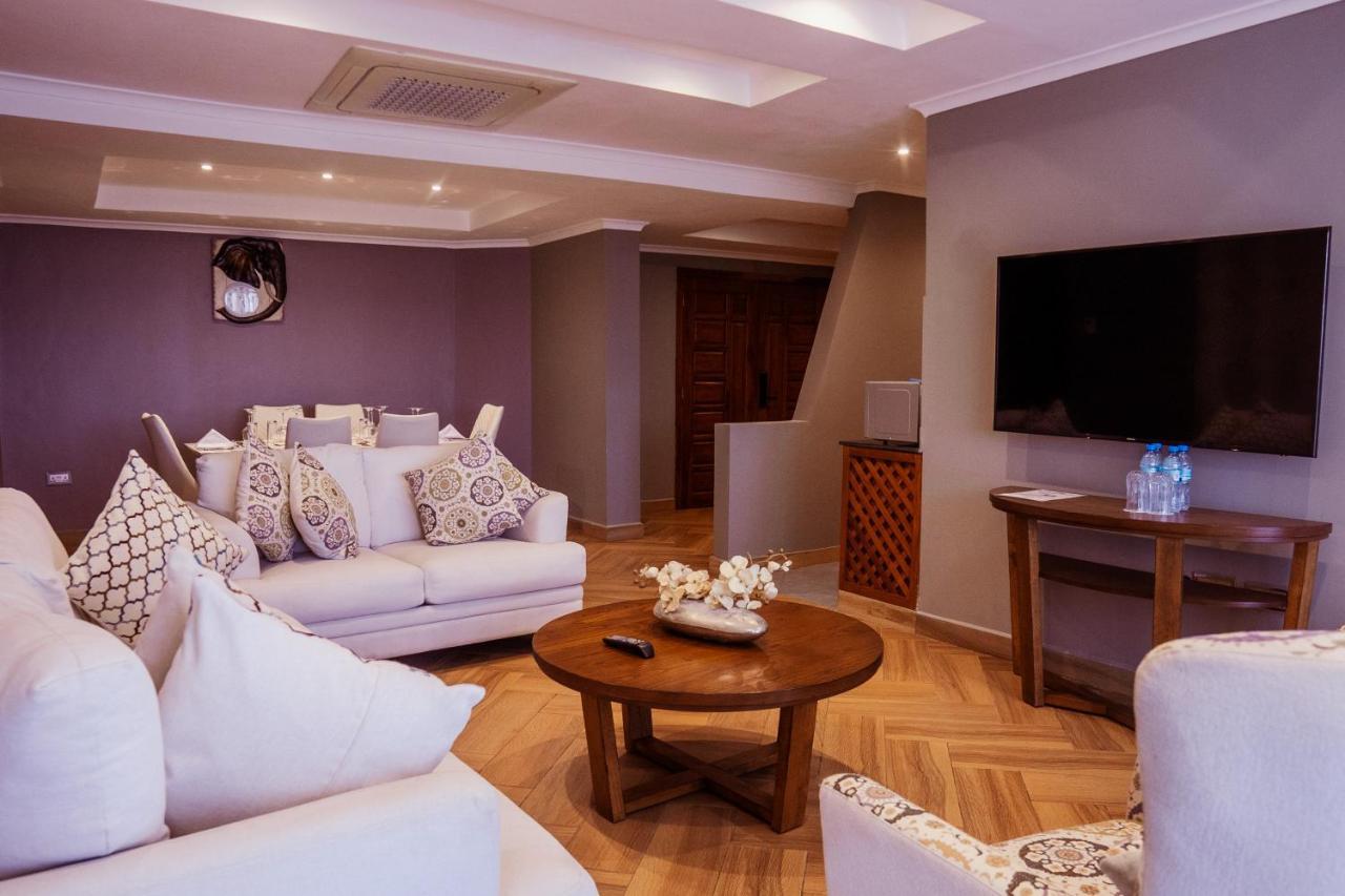 Tanga Beach Resort & Spa Kültér fotó