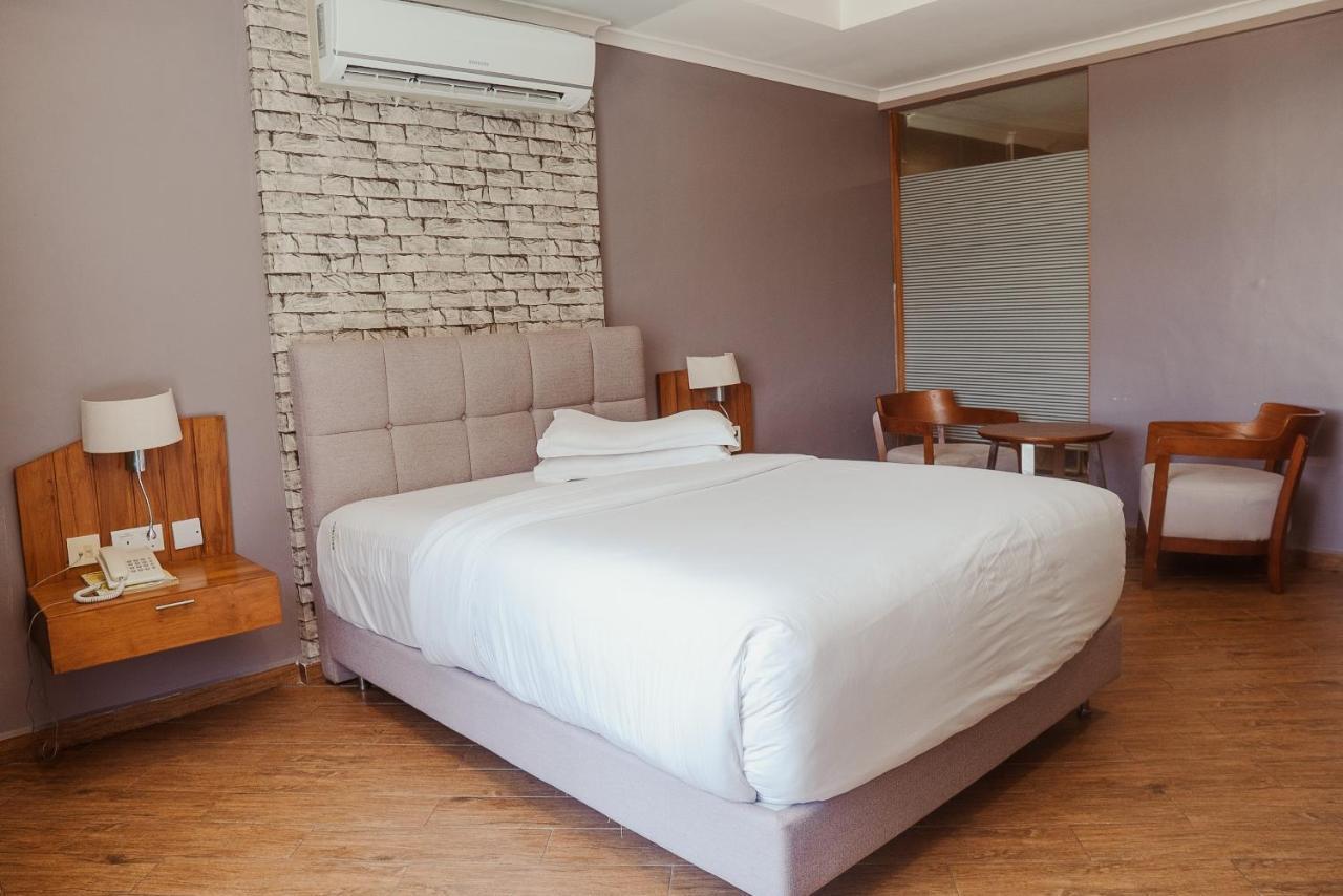 Tanga Beach Resort & Spa Kültér fotó
